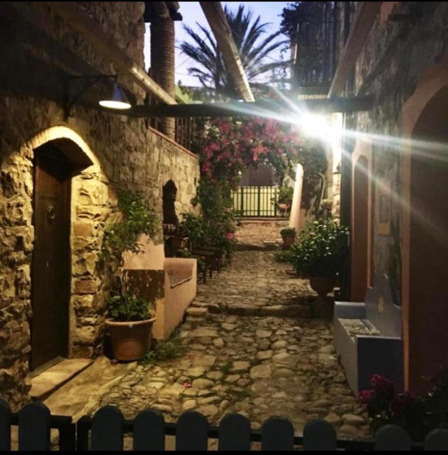 Case Saponara Cefalu Exterior photo